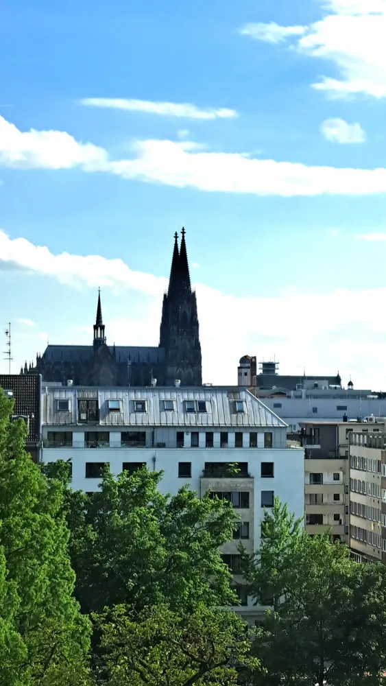 2 Zimmer Wohnung mit 50 m² in Köln – Bild 1