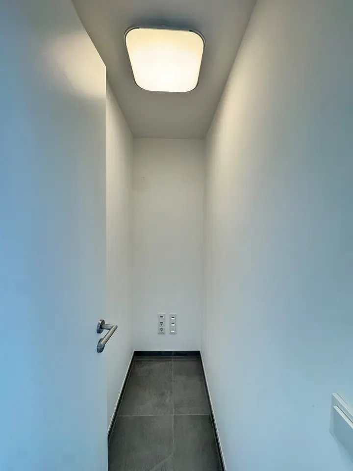 4 Zimmer Wohnung mit 140 m² in Wiesbaden – Bild 8