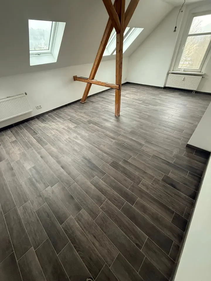 5 Zimmer Wohnung mit 132 m² in Greiz – Bild 1