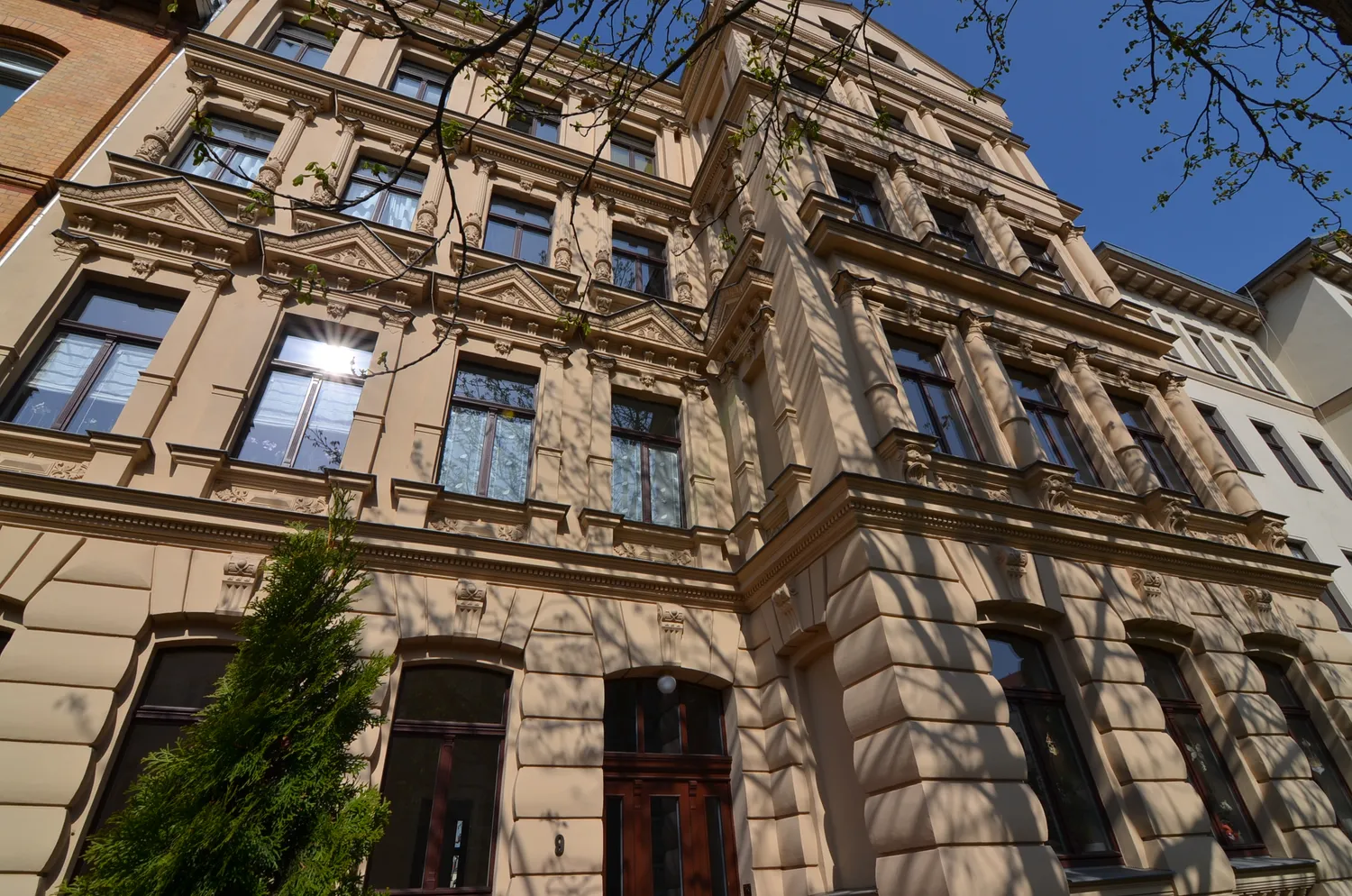 3 Zimmer Wohnung mit 91 m² in Halle (Saale) – Bild 2
