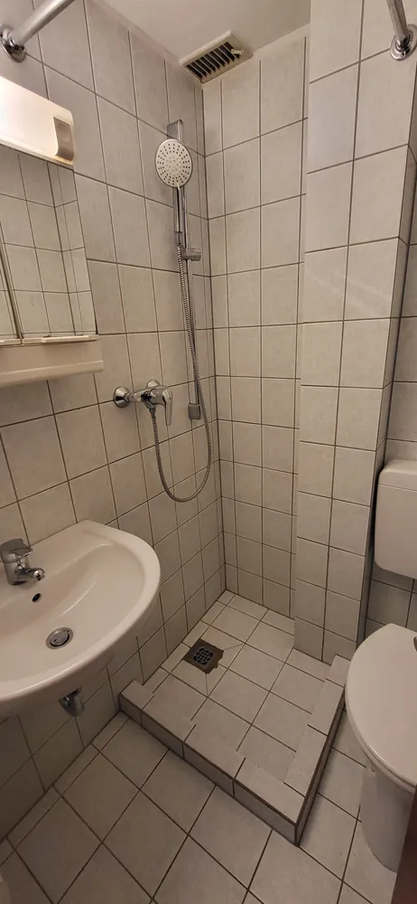 1 room apartment with 32 m² in Bonn – Photo 8