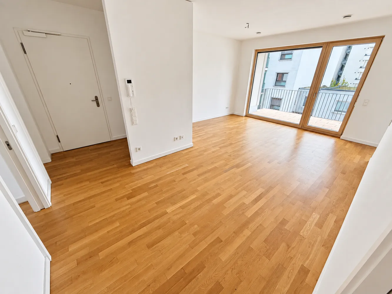 3 Zimmer Wohnung mit 93 m² in Frankfurt am Main – Bild 1