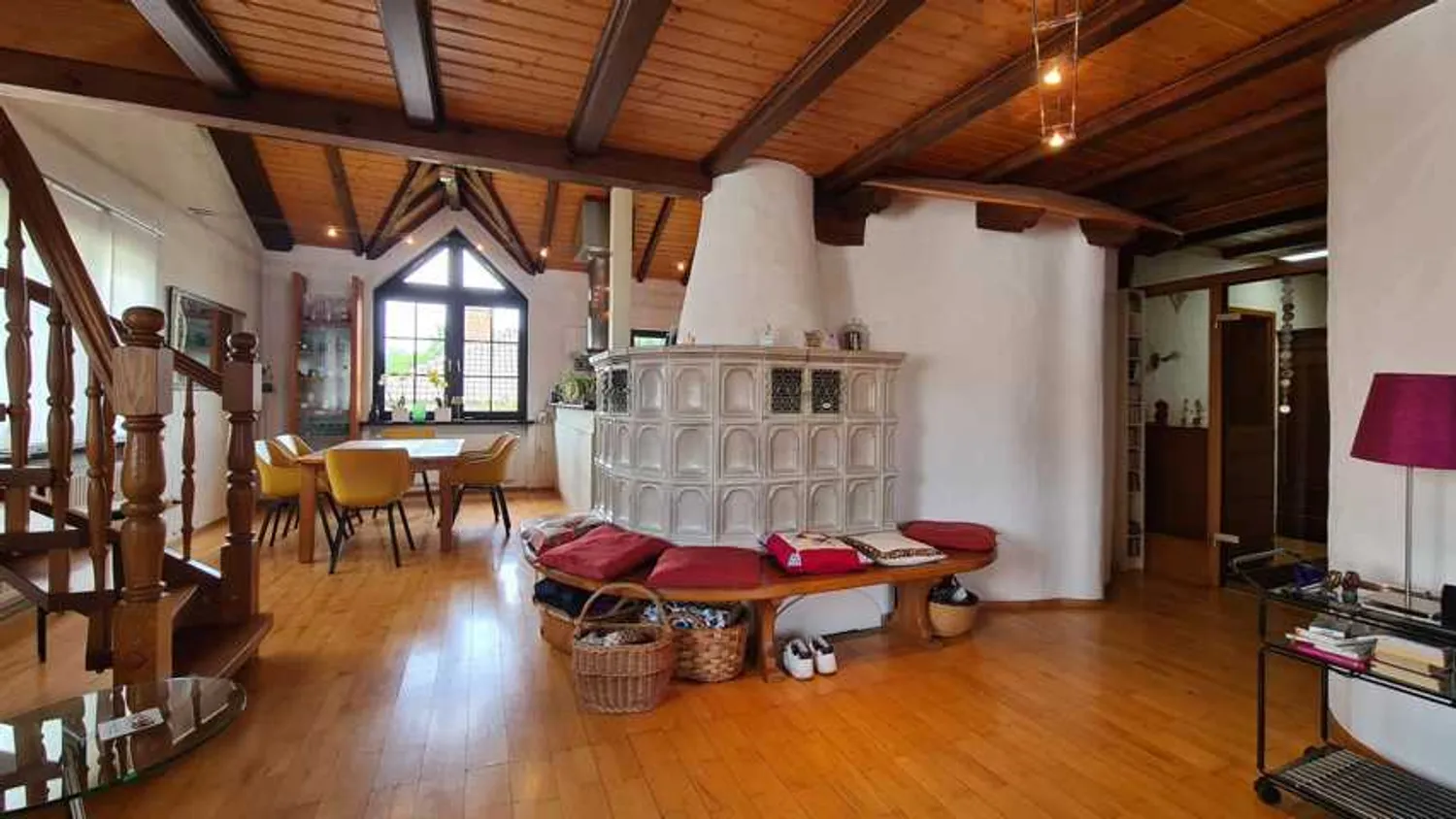 6 Zimmer Wohnung mit 170 m² in Homburg – Bild 5