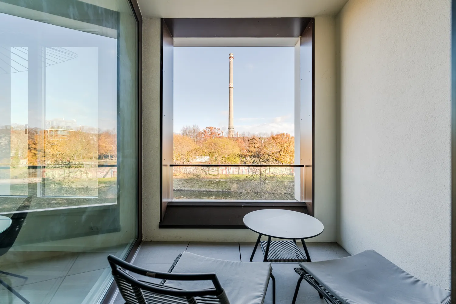 2 room apartment with 72 m² in Berlin – Photo 2