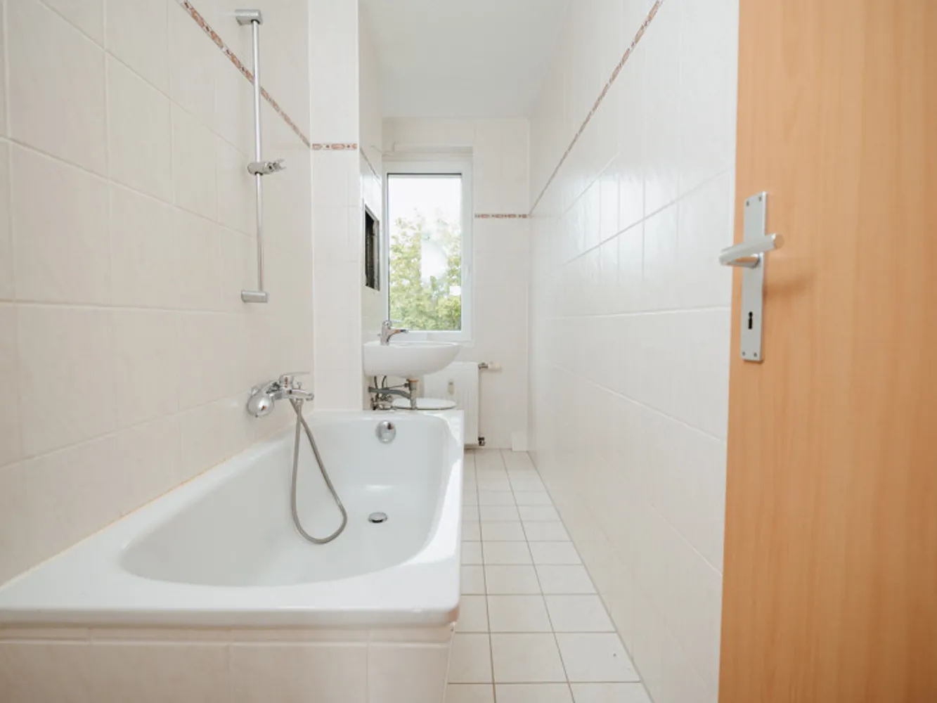 3 Zimmer Wohnung mit 57 m² in Magdeburg – Bild 3
