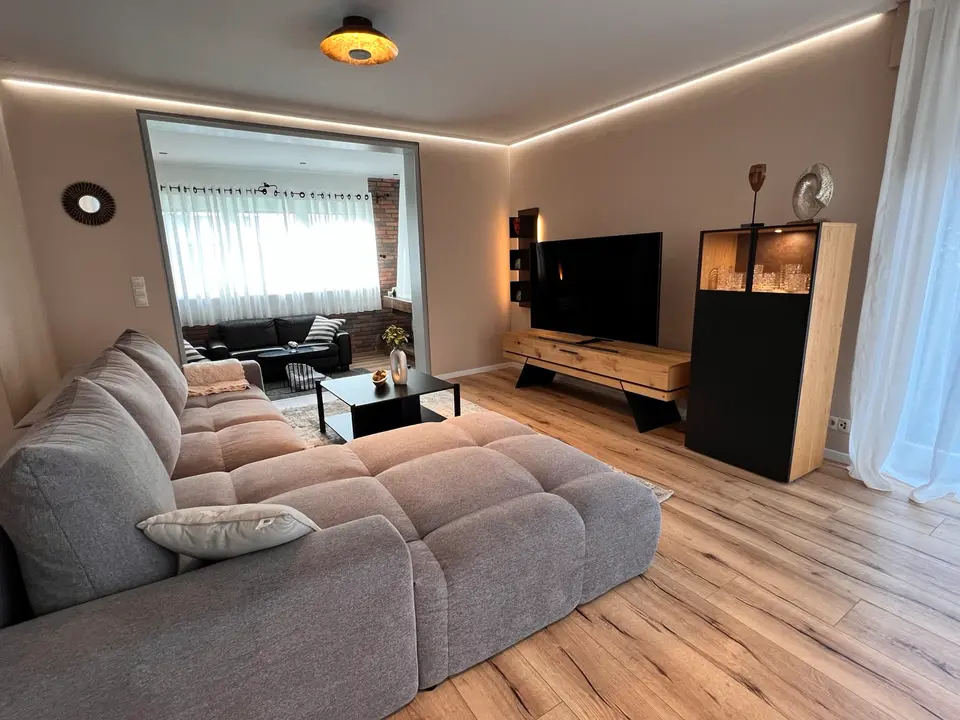 WG-Zimmer mit 220 m² in Rees – Bild 1