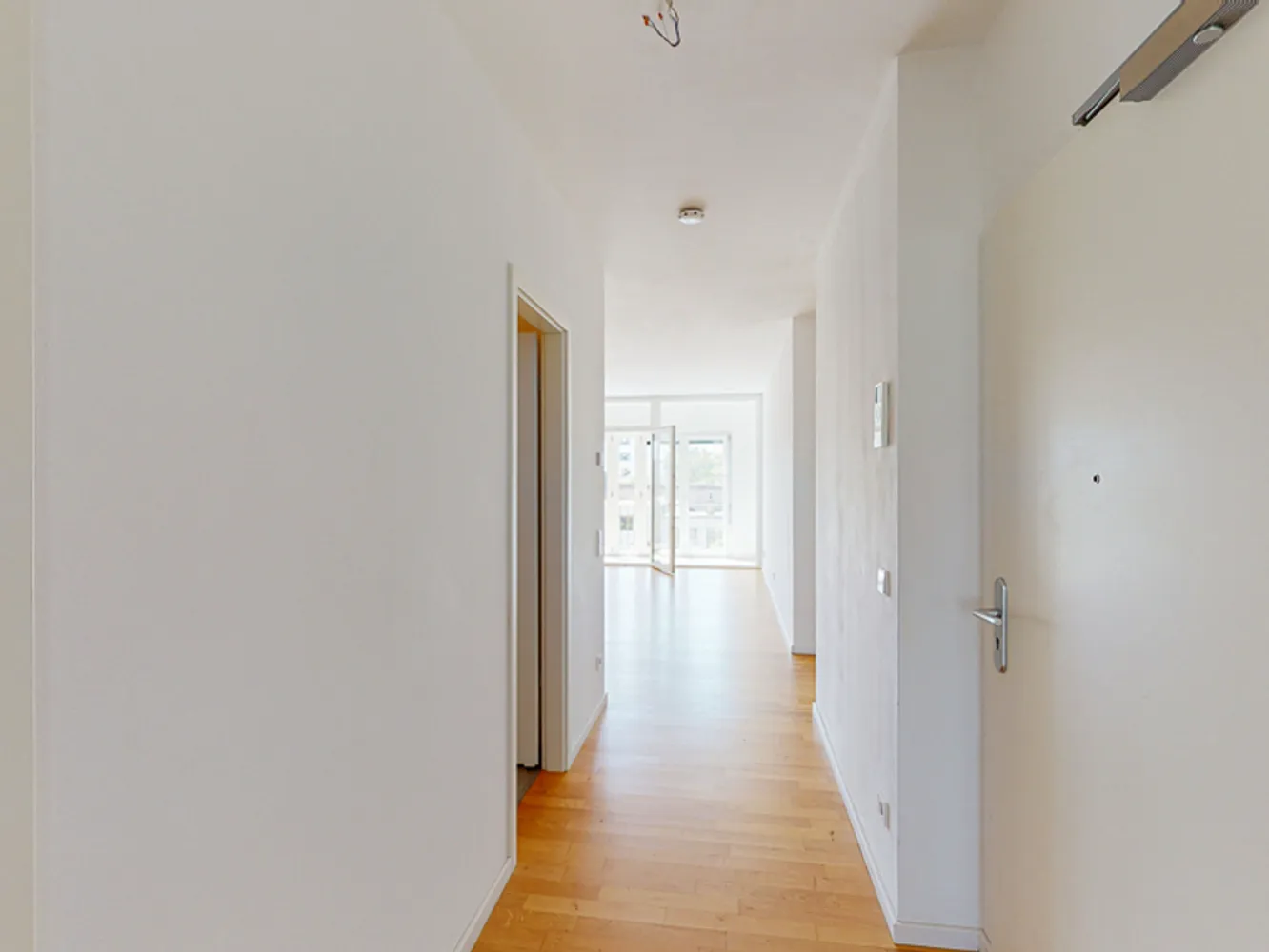 3 Zimmer Wohnung mit 93 m² in Frankfurt am Main – Bild 1