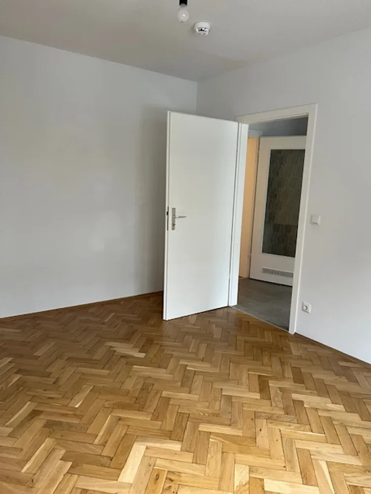 2 Zimmer Wohnung mit 53 m² in Wiesbaden – Bild 8