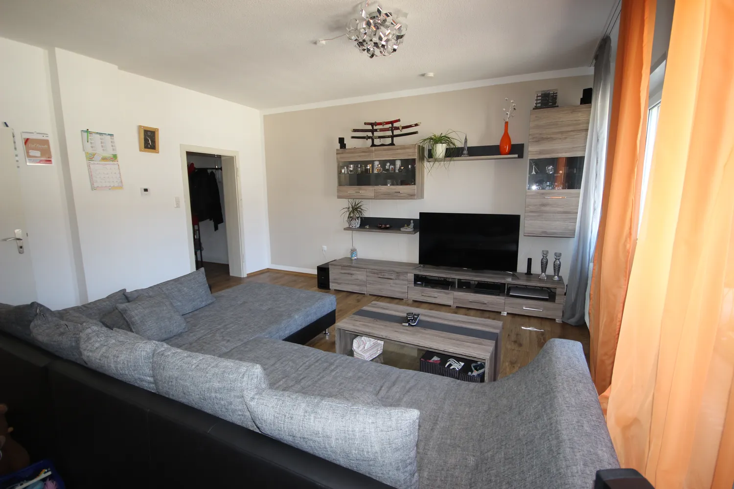 2 Zimmer Wohnung mit 90 m² in Mönchengladbach – Bild 1