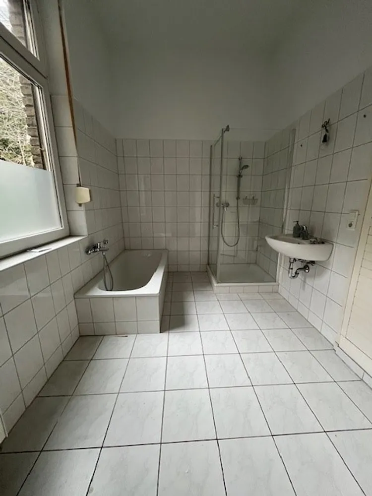 4 Zimmer Wohnung mit 117 m² in Wiesbaden – Bild 6
