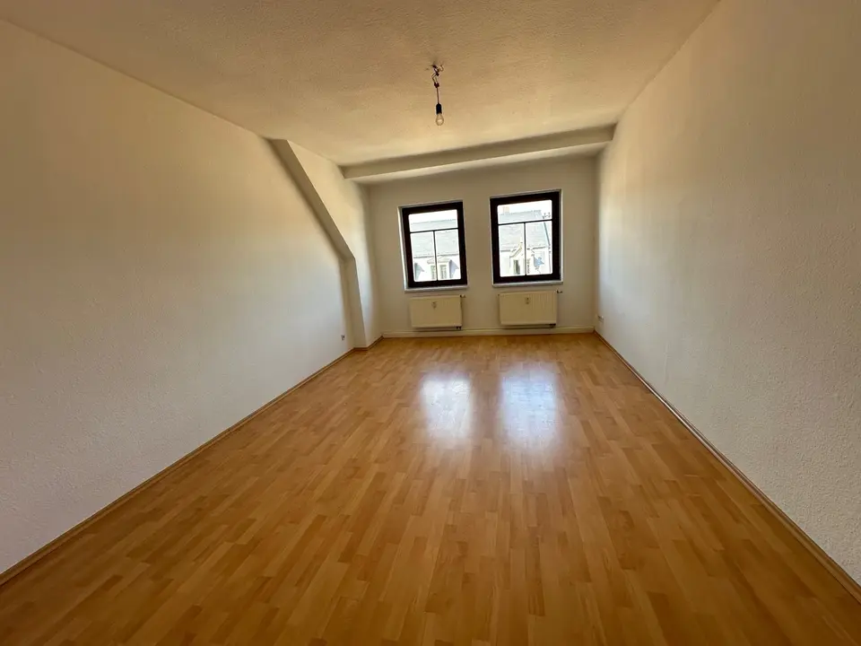 4 Zimmer Wohnung mit 100 m² in Dresden – Bild 1