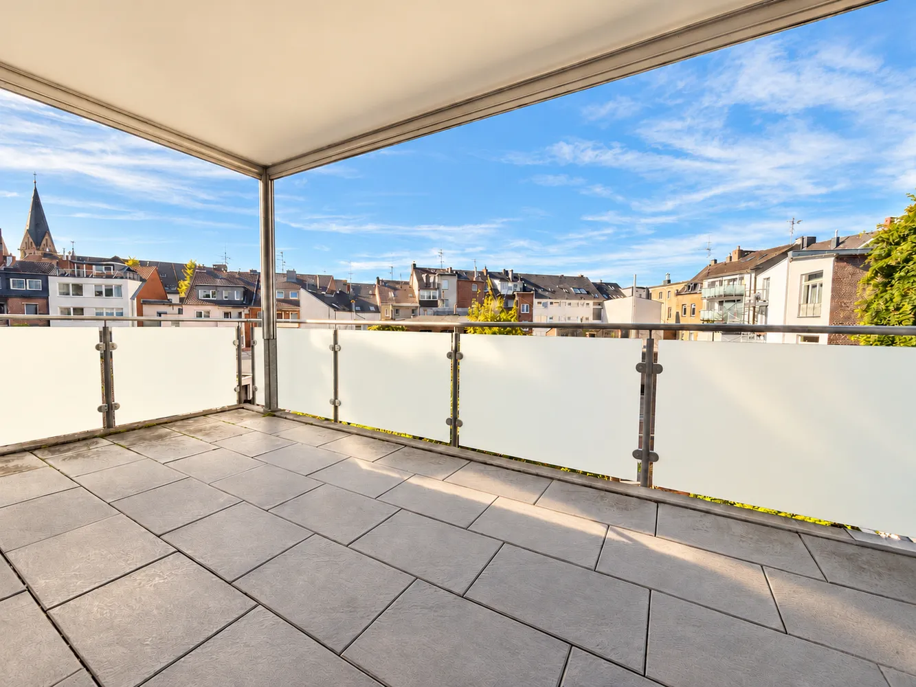4 Zimmer Wohnung mit 114 m² in Neuss – Bild 12