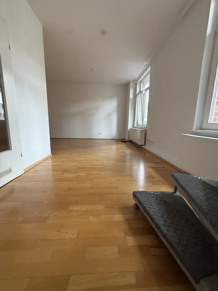 2 room apartment with 60 m² in Hanover – Photo 2