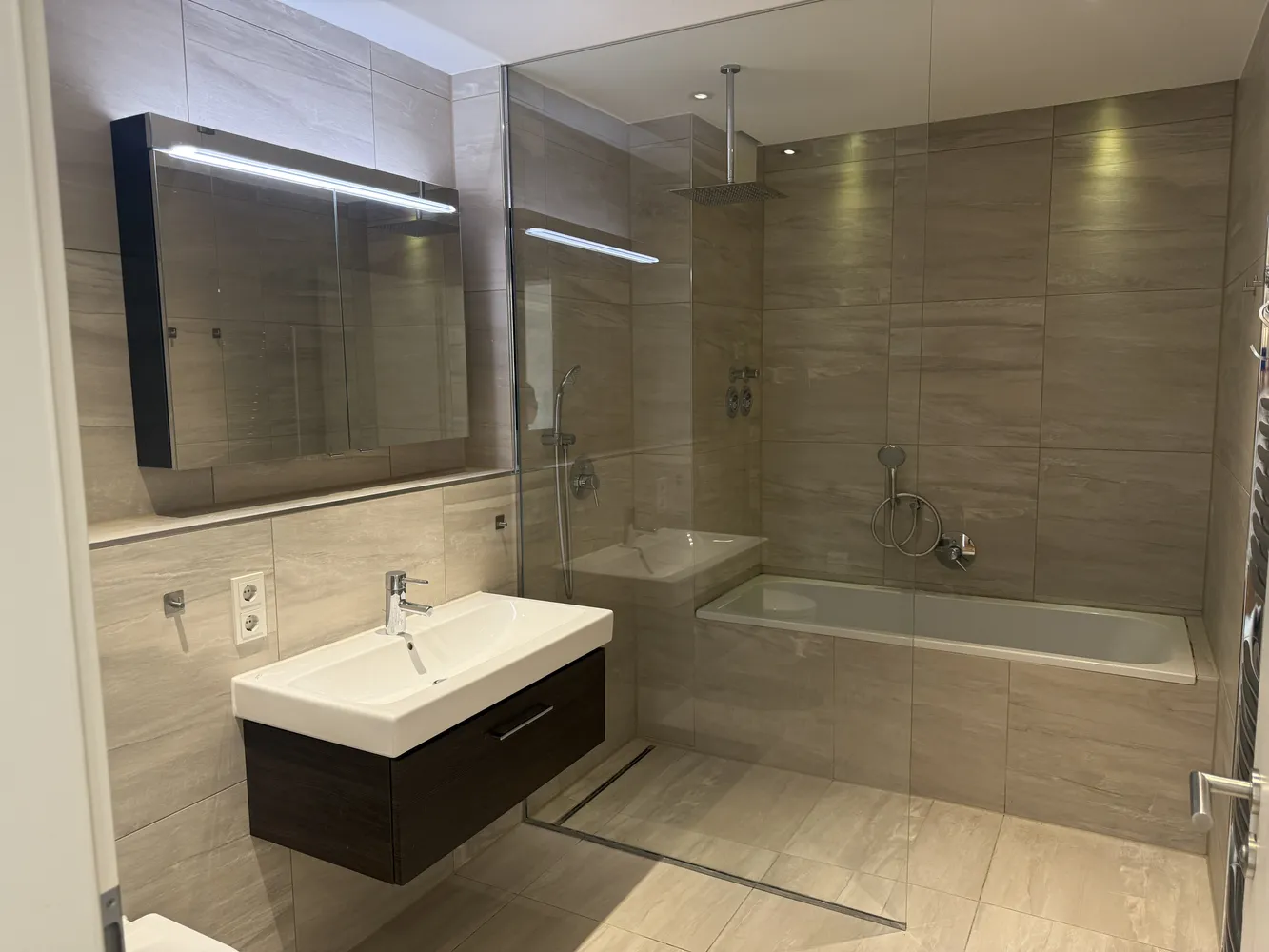 4 Zimmer Wohnung mit 116 m² in München – Bild 6