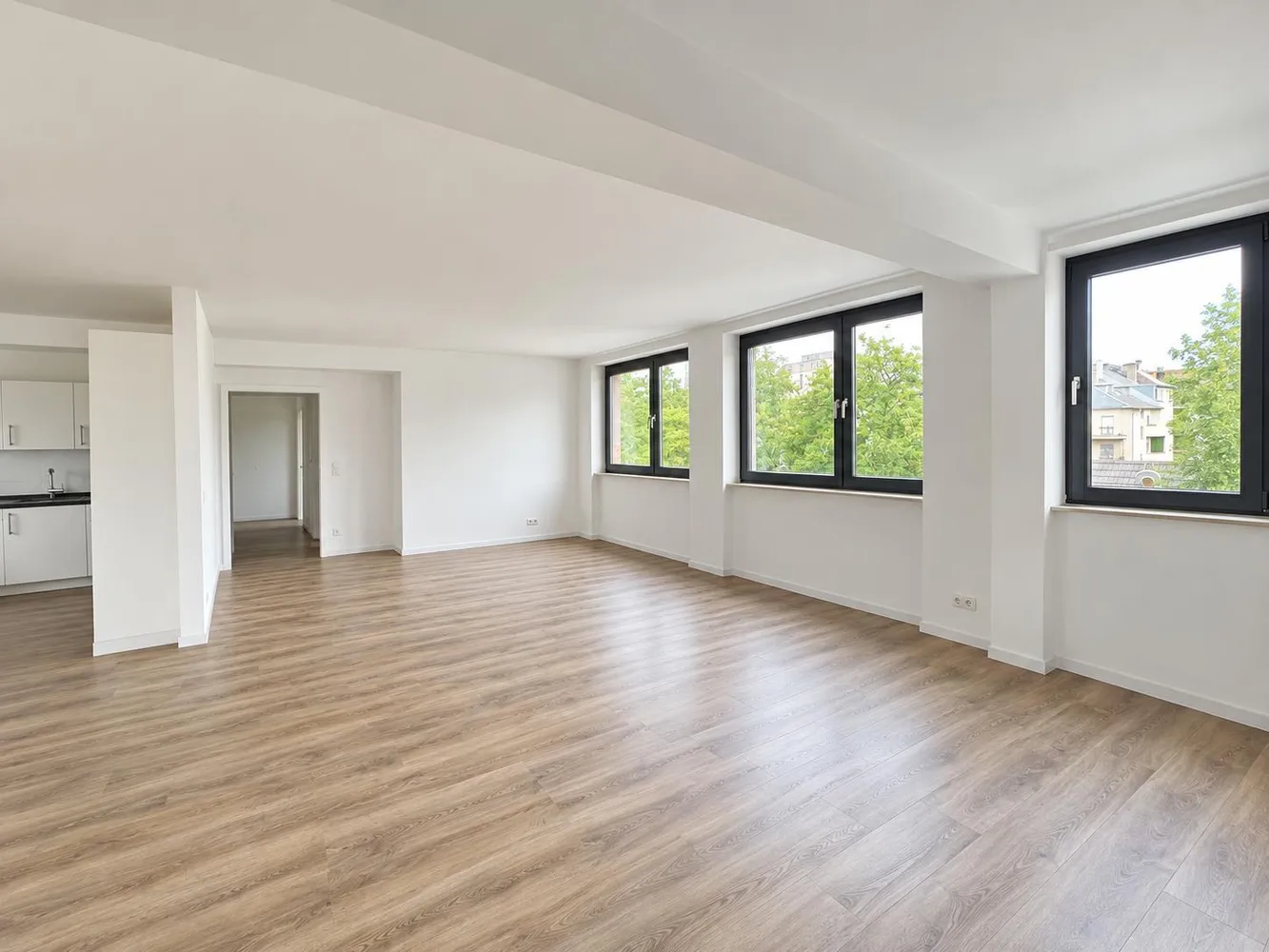 4 Zimmer Wohnung mit 104 m² in Düsseldorf – Bild 4