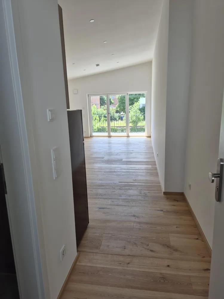 1 room apartment with 40 m² in Munich – Photo 2