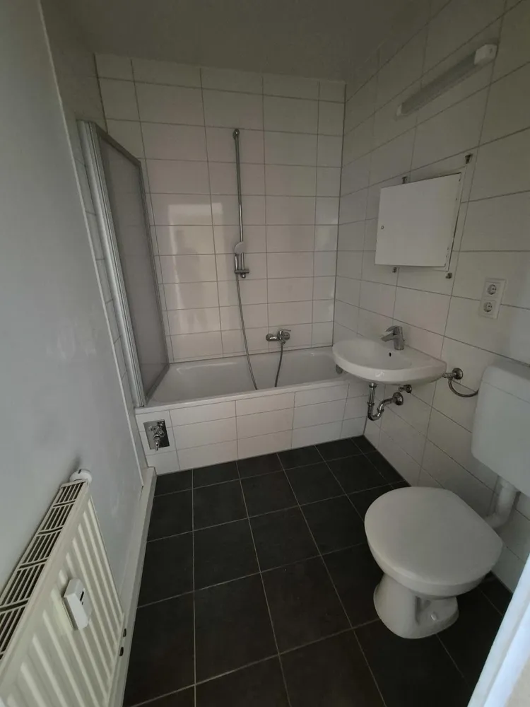 4 Zimmer Wohnung mit 67 m² in Halle (Saale) – Bild 10
