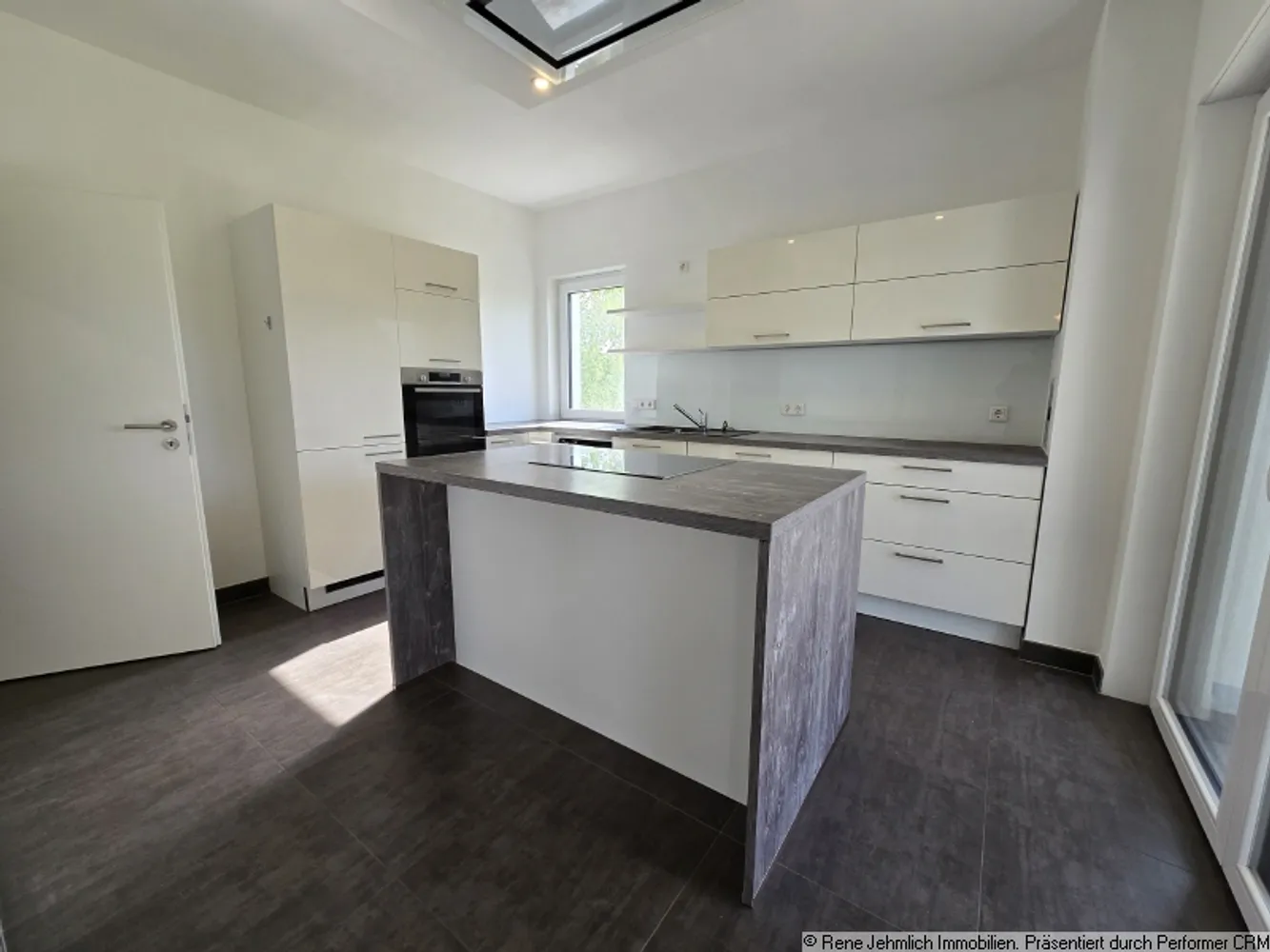 4 Zimmer Wohnung mit 138 m² in Chemnitz – Bild 4