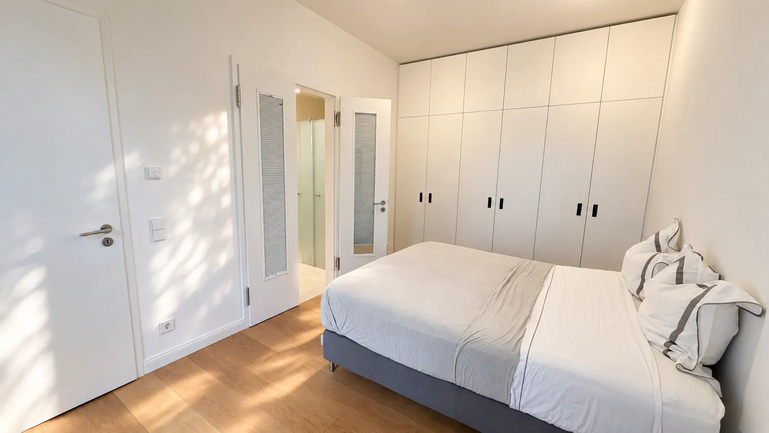 2 Zimmer Wohnung mit 99 m² in Düsseldorf – Bild 9