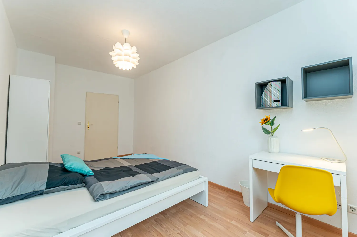 Shared room with 15 m² in Berlin – Photo 3