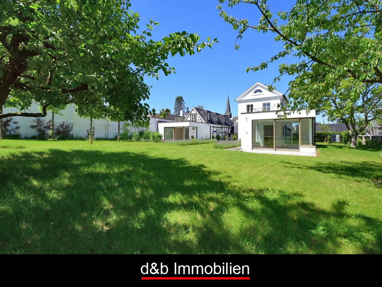 9 room house with 320 m² in Bonn – Photo 2