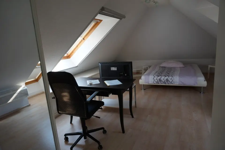2 Zimmer Wohnung mit 30 m² in Wiesbaden – Bild 2