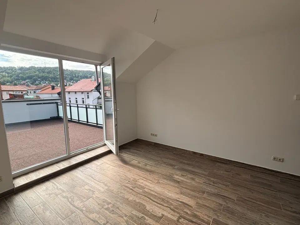 3 Zimmer Wohnung mit 80 m² in Meiningen – Bild 2
