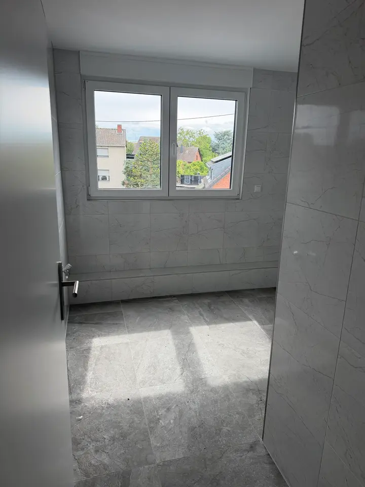 5 Zimmer Wohnung mit 140 m² in Brühl – Bild 5