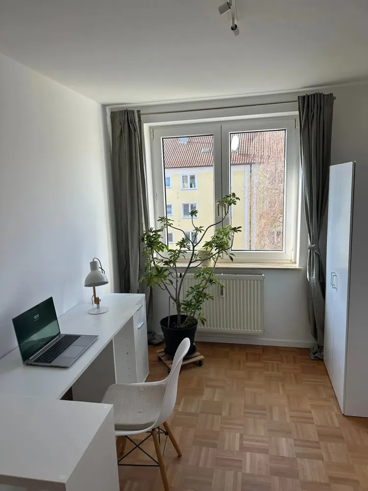 WG-Zimmer mit 11 m² in München – Bild 1