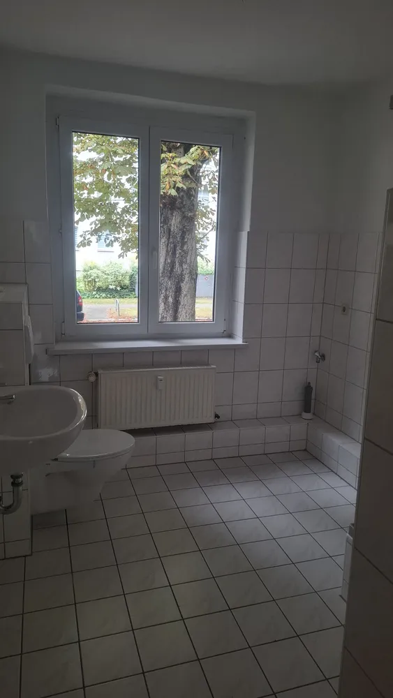 2 Zimmer Wohnung mit 48 m² in Halle (Saale) – Bild 1