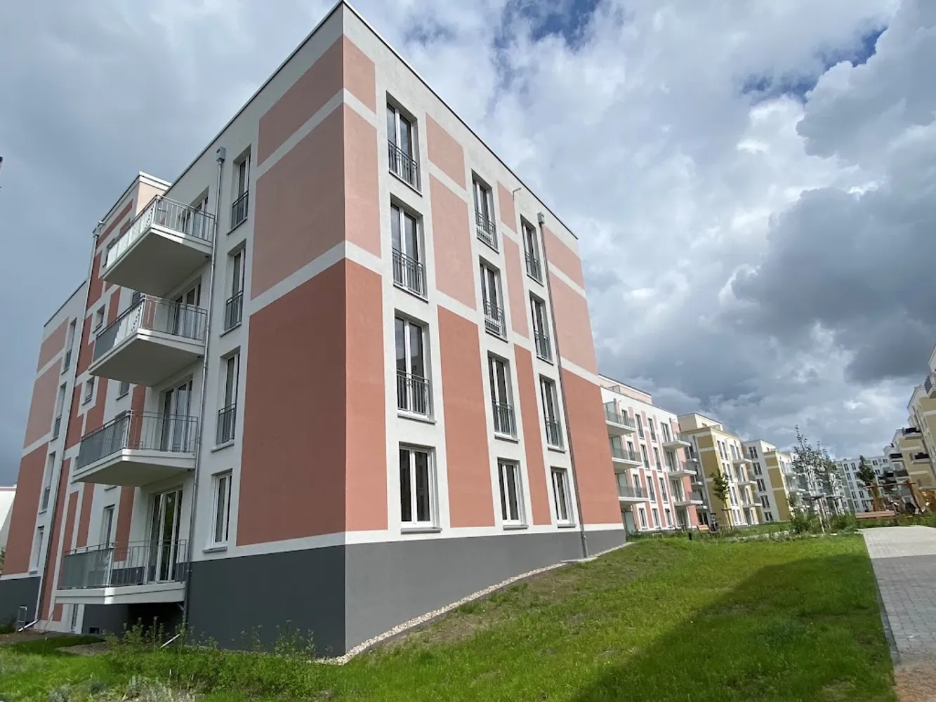 4 Zimmer Wohnung mit 101 m² in Berlin – Bild 3