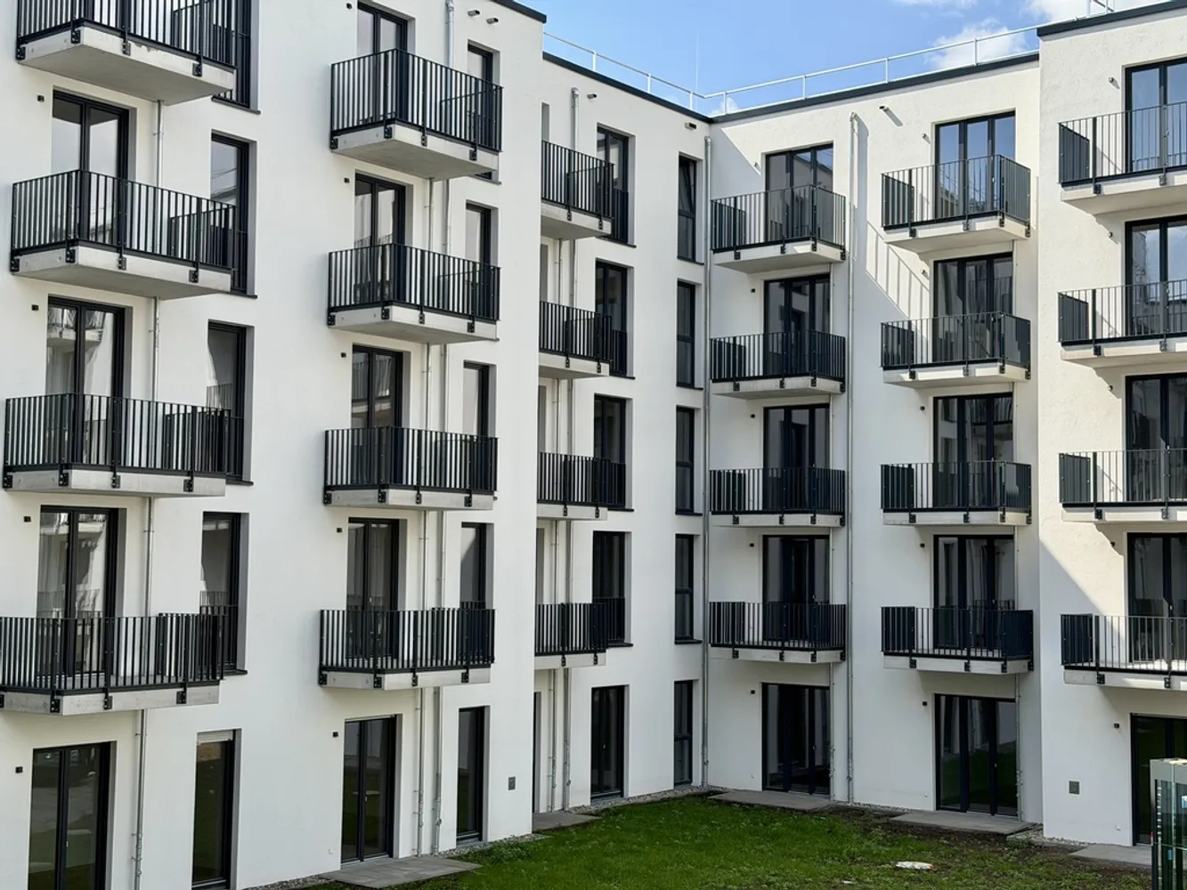 2 Zimmer Wohnung mit 58 m² in Berlin – Bild 1