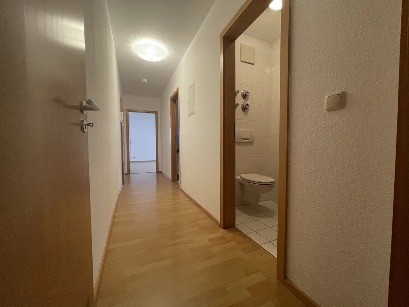 2 Zimmer Wohnung mit 65 m² in Wiesbaden – Bild 6