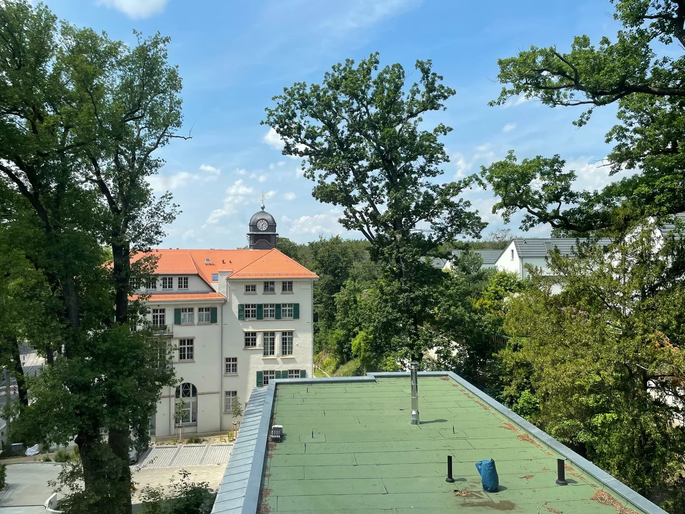 4 Zimmer Wohnung mit 105 m² in Dresden – Bild 1