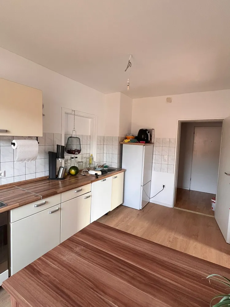 3 Zimmer Wohnung mit 83 m² in Regensburg – Bild 2
