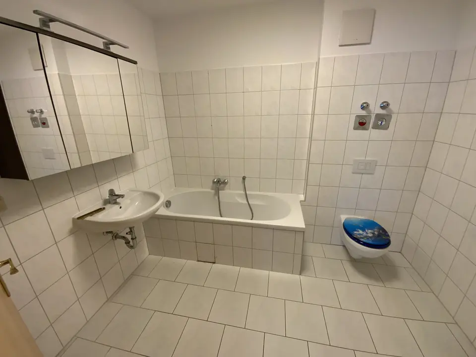 3 Zimmer Wohnung mit 66 m² in Suhl – Bild 6