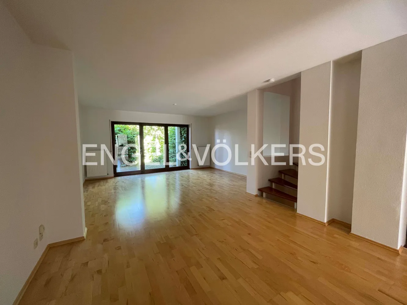 4 Zimmer Haus mit 150 m² in Wiesbaden – Bild 4