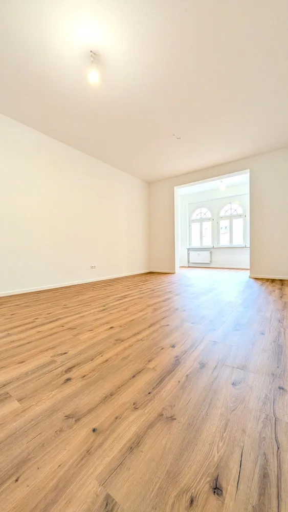 6 Zimmer Wohnung mit 245 m² in Leipzig – Bild 8