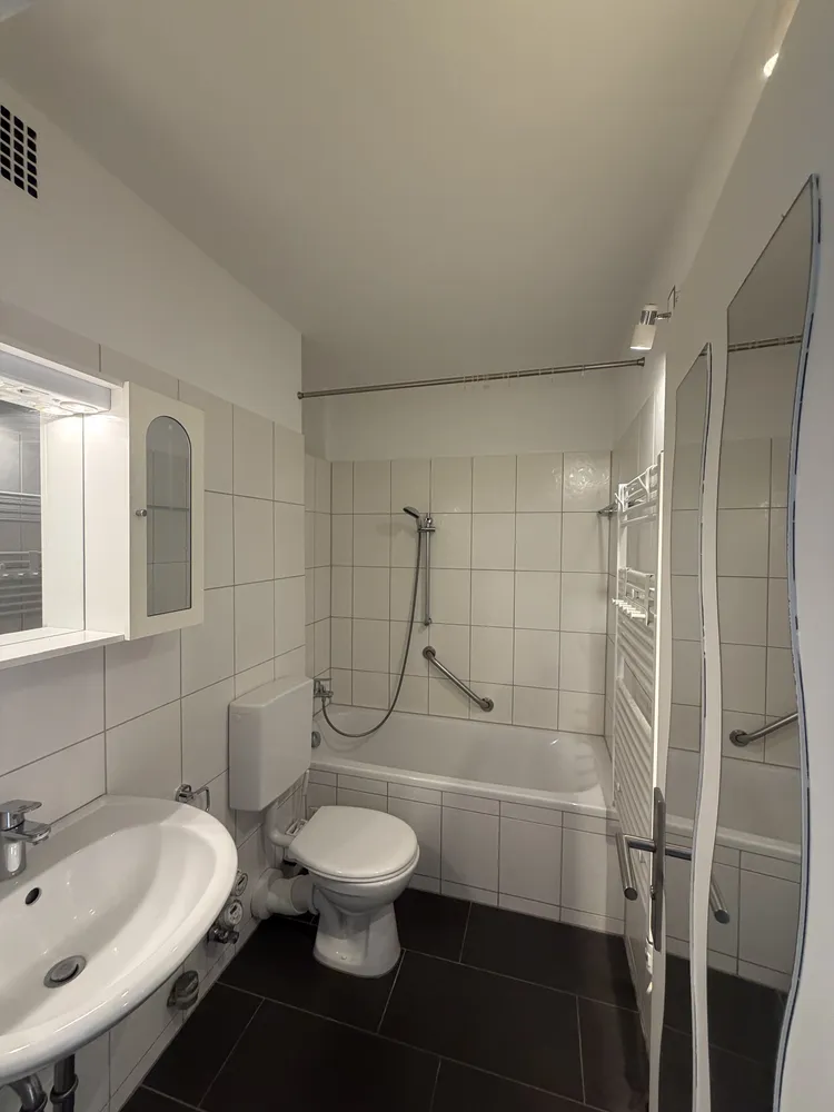 2 room apartment with 53 m² in Frankfurt am Main – Photo 3