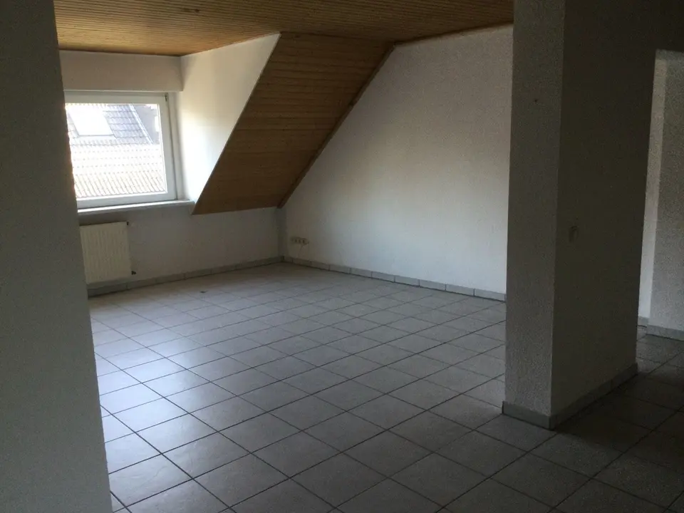 3 Zimmer Wohnung mit 105 m² in Mönchengladbach – Bild 2