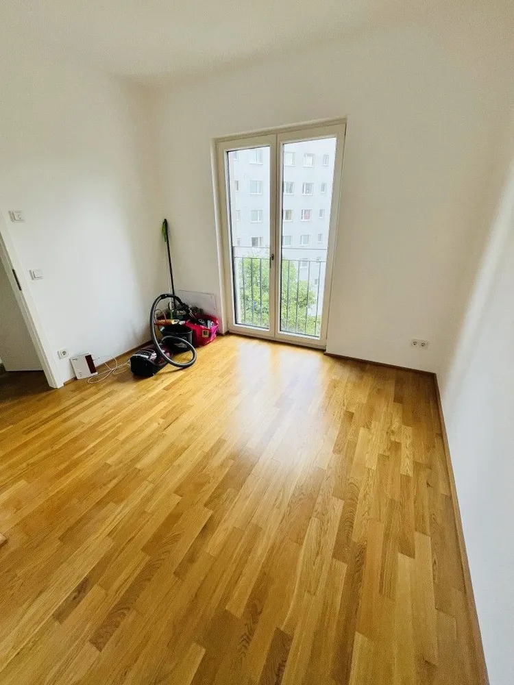 3 room apartment with 75 m² in Berlin – Photo 3