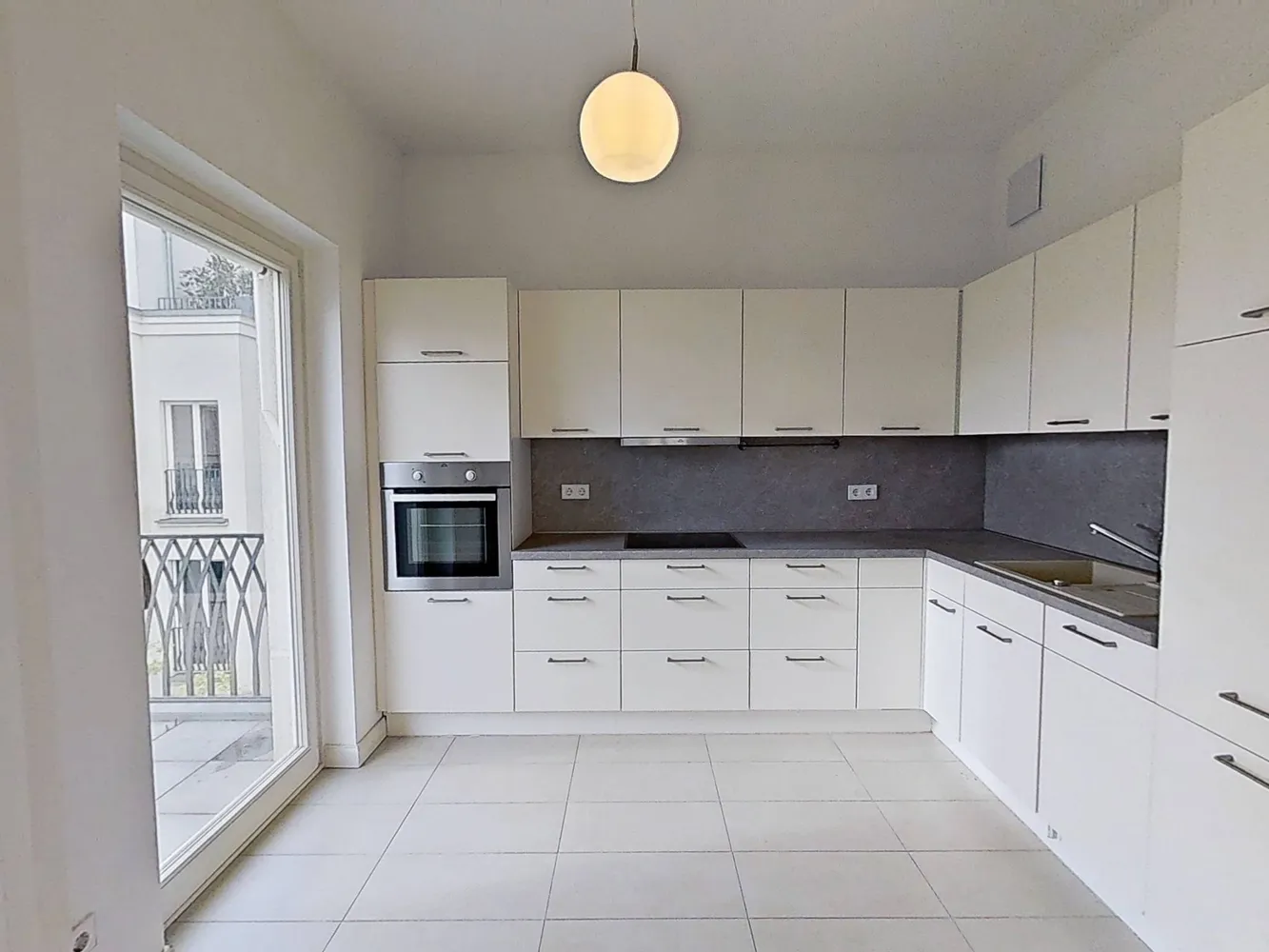 2 Zimmer Wohnung mit 92 m² in Düsseldorf – Bild 7