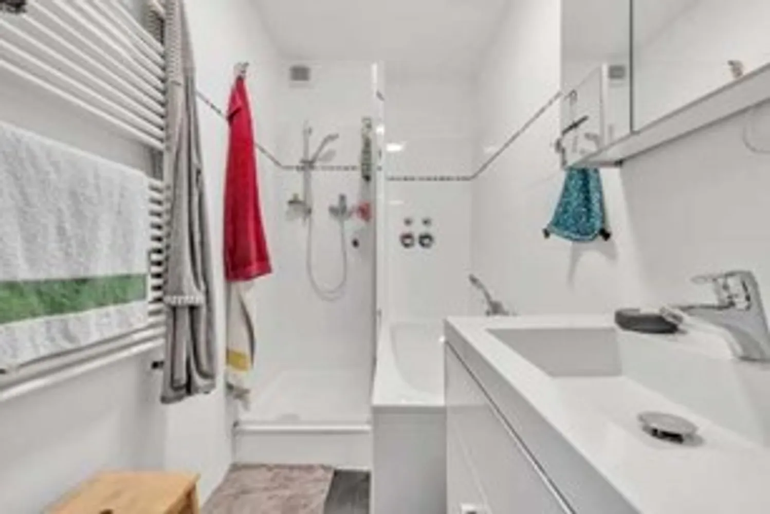 4 Zimmer Wohnung mit 124 m² in Karlsruhe – Bild 2