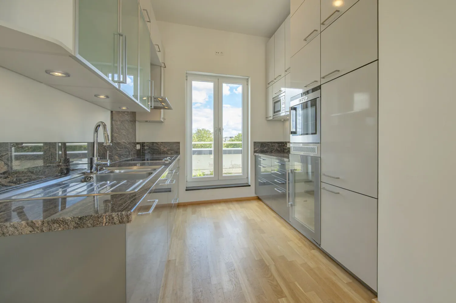 4 Zimmer Wohnung mit 130 m² in Hamburg – Bild 5