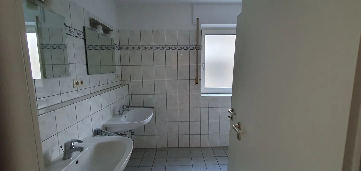 4 Zimmer Wohnung mit 105 m² in Krefeld – Bild 9
