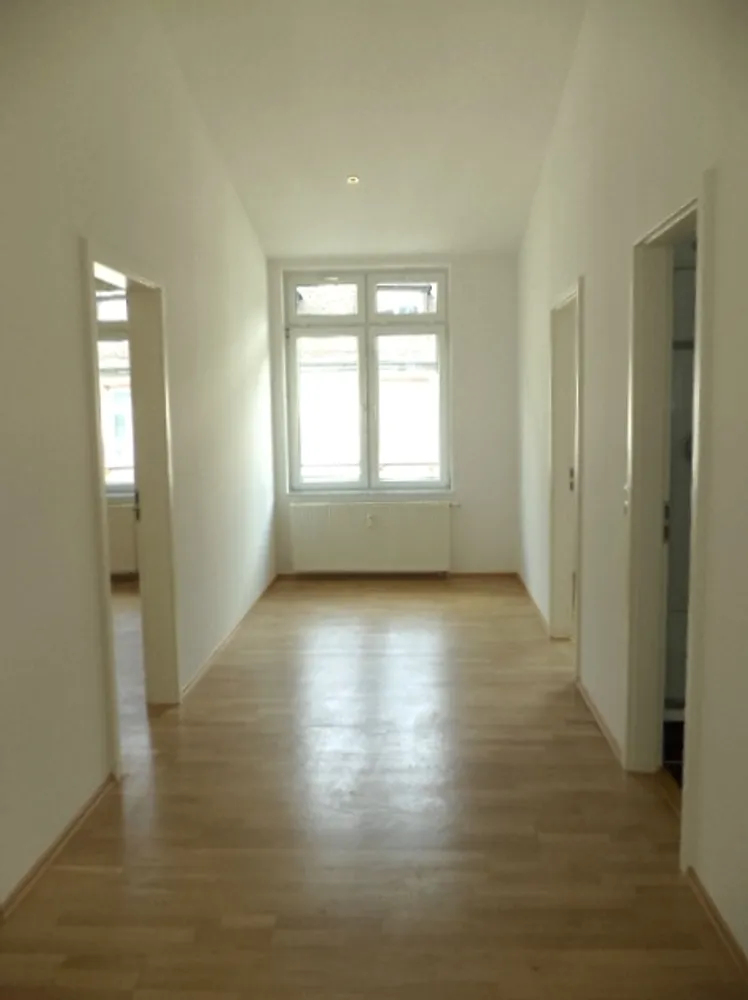 3 Zimmer Wohnung mit 110 m² in Frankfurt am Main – Bild 4