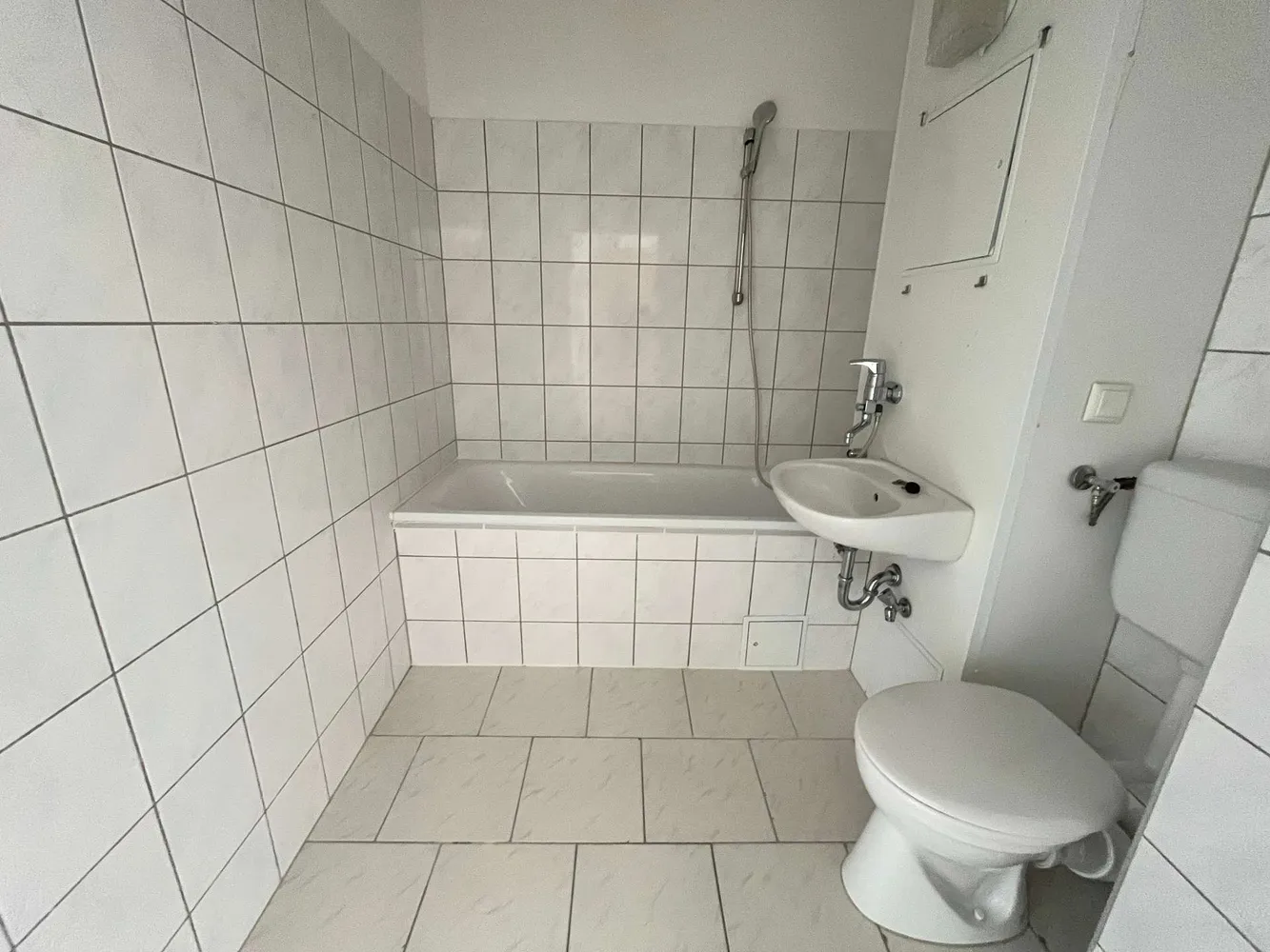 3 Zimmer Wohnung mit 57 m² in Halle (Saale) – Bild 4