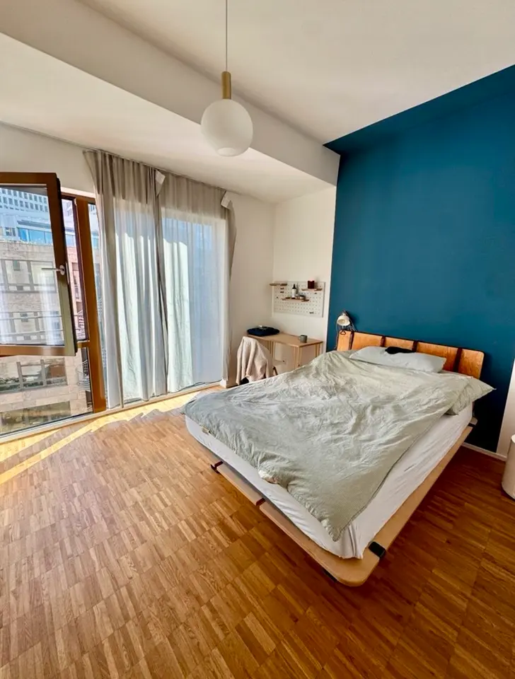 4 Zimmer Wohnung mit 16 m² in Frankfurt am Main – Bild 1