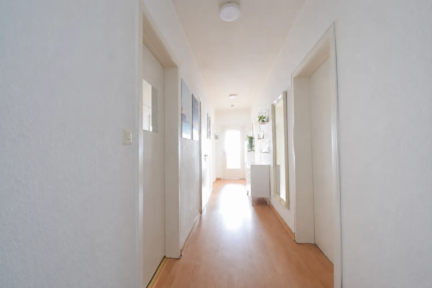 3 Zimmer Wohnung mit 96 m² in Hamburg – Bild 2