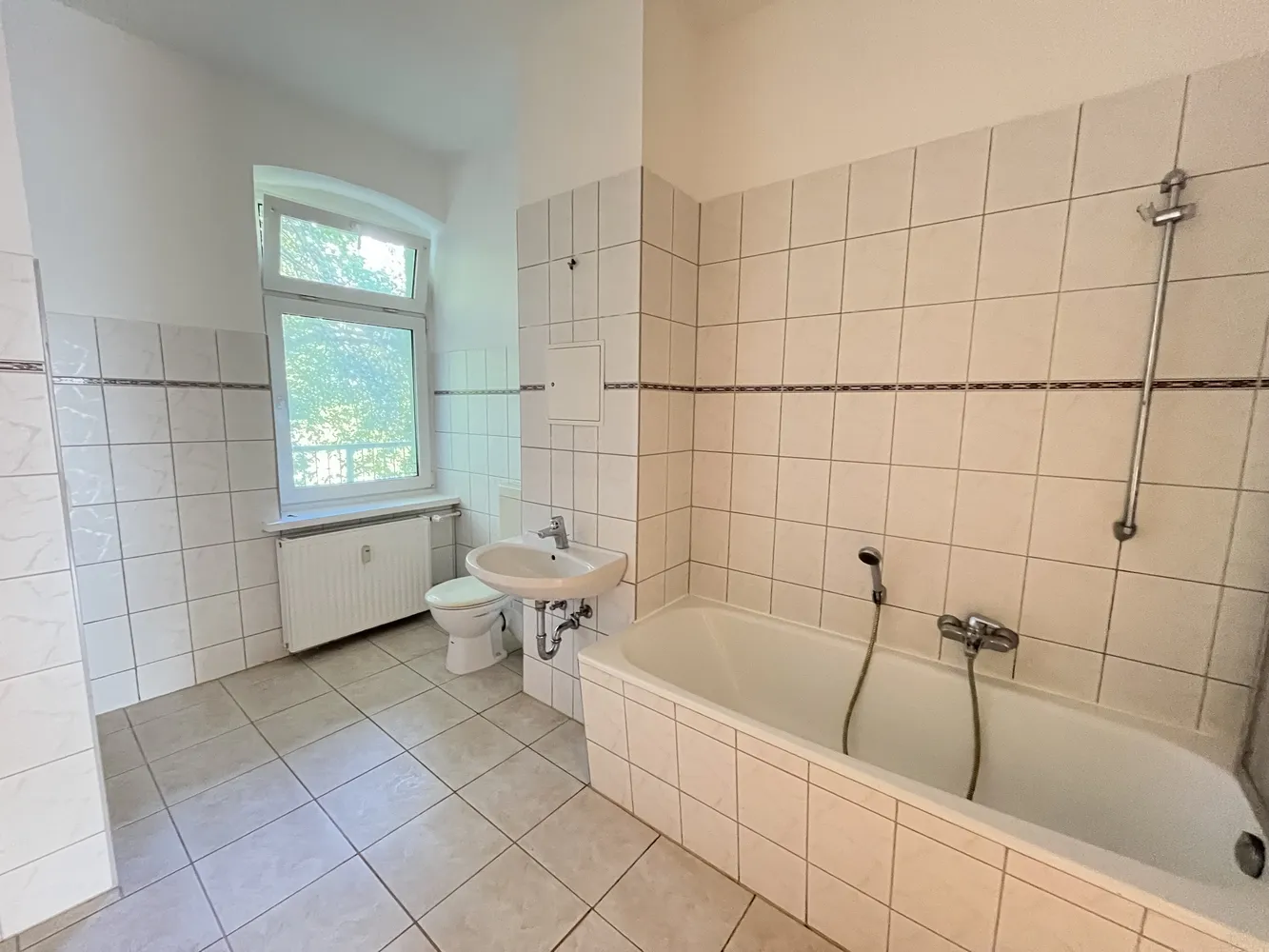 3 room apartment with 80 m² in Chemnitz – Photo 3